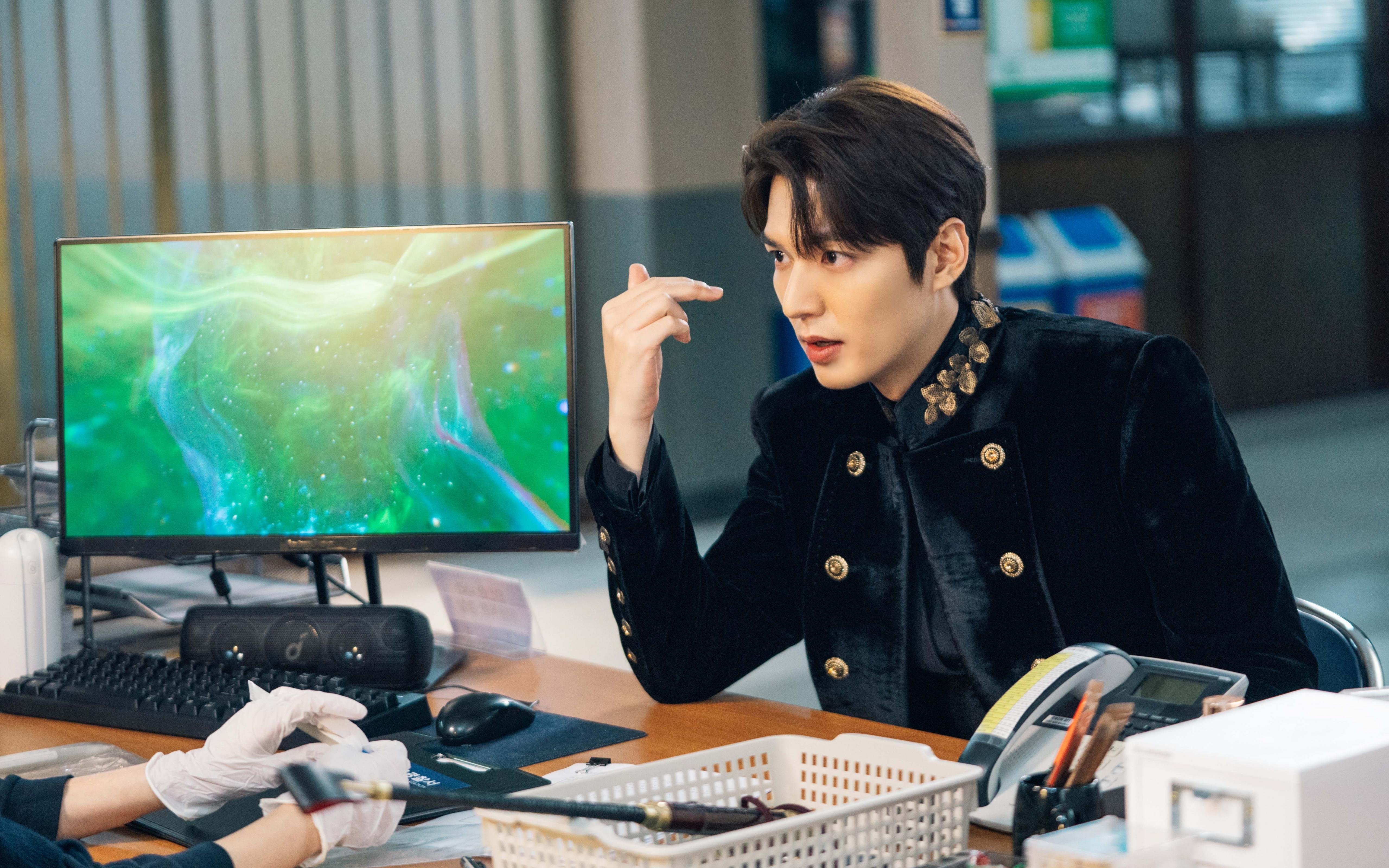 球员冲刺次数是否与比赛关键期表现成正比，球员冲刺速度